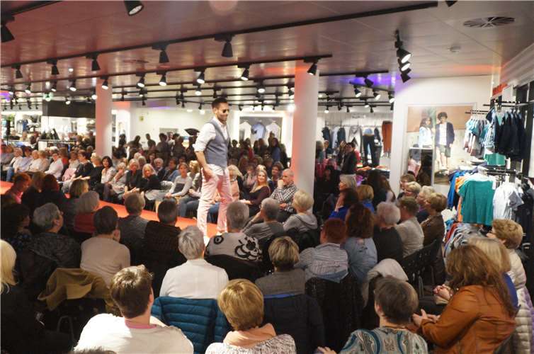 Rund 300 Gäste waren gekommen, um die neusten Trends hautnah zu erleben.