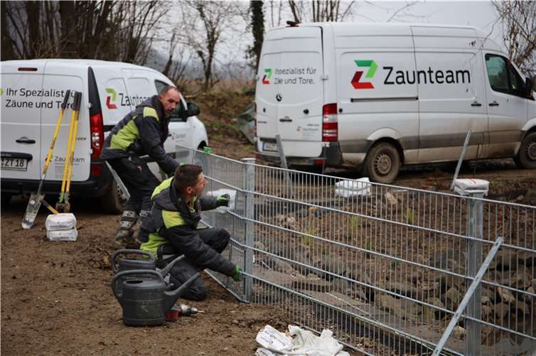 Rund 350 Meter Zaun wurden gesetzt. Foto: privat