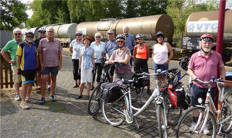 Rund 50 Kilometer lang radelte die offeneRad fahrgruppe auf der „anderen“ Rheinseite. Foto: SONA