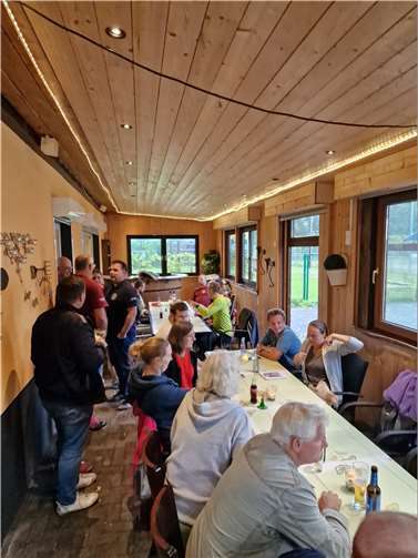 Rund 50 Personen nahmen am Helferfest des TSV Lehmen teil.  Foto: privat