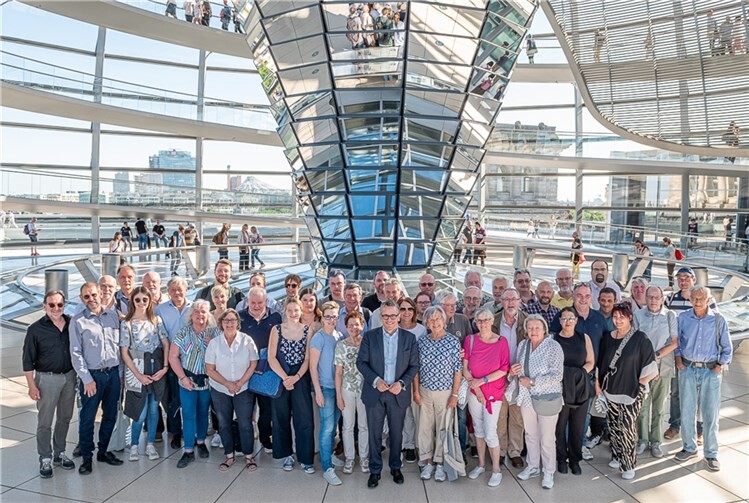 Rund 50 Politikinteressierte aus Koblenz sowie den Kreisen Mayen-Koblenz und Rhein-Lahn waren auf Einladung des SPD-Bundestagsabgeordneten Thorsten Rudolph im Bundestag zu Gast und besuchten natürlich auch die Reichstagskuppel.Quelle: Bundesregierung/StadtLandMensch-Fotografie