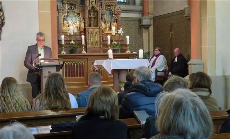 Rund 70 Personen nahmen am Ökumenischen Gottesdienst in der Klinikkirche teil.Foto: MKA