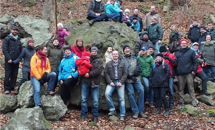 Rund um den Laacher See ging die Winterwanderung der Ju Jutsu Abteilung.privat