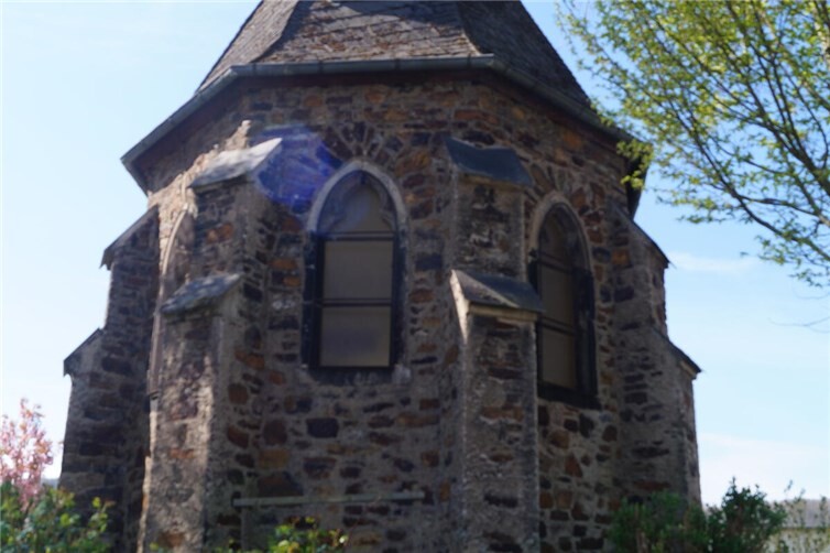 Rund um die Wenzelkapelle in der Max-Schwarz-Straße im Stadtteil Oberlahnstein lädt die Kolpingfamilie St. Martin zur Pfingstfeier ein.