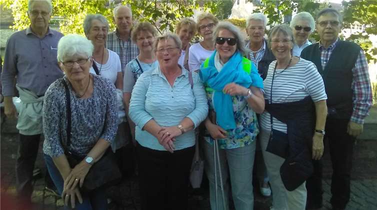 Gelungene Tour nach Brügge Rundum gelungen war der diesjährige Herbstausflug der Turnerfrauen aus Heppingen, die bei schönstem Wetter Brügge erkundeten. privat
