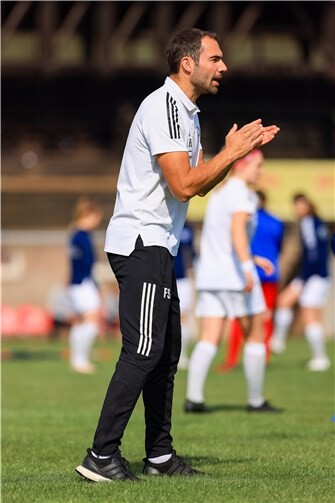 SG 99-Trainer Florian Stein.