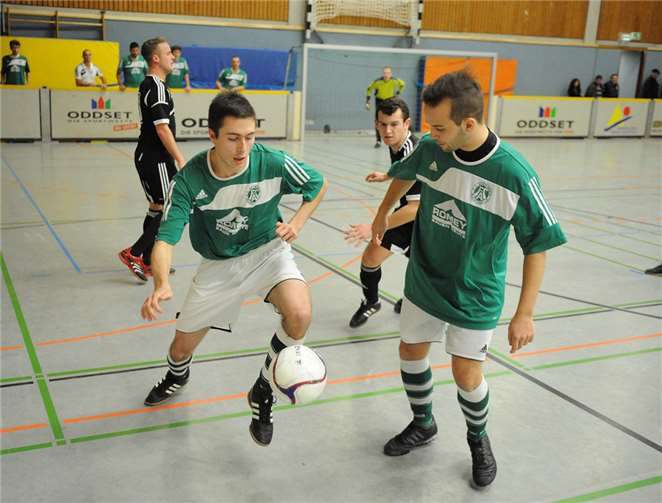 SG Nickenich/Eich/Kell I gegen FC Alemania Plaidt (in grün).GUN