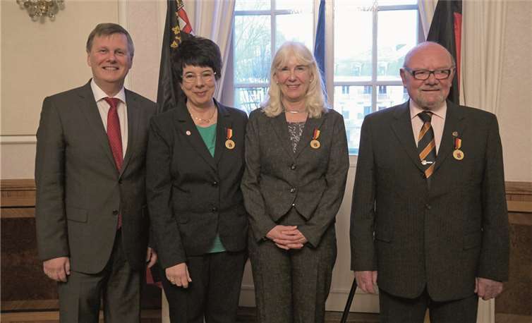 SGD Nord-Präsident Dr. Ulrich Kleemann, Anna Maria Schuster, Eva Liedtke, Willi Hübinger.privat