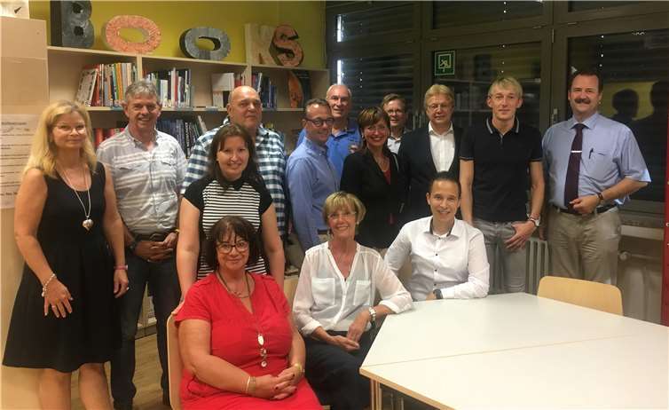 SPD-Kreisvorsitzende Marc Ruland, MdL (2. v. re.) zeigte sich begeistert vom Angebot der Realschule Plus und FOS Mendig. SPD Mayen-Koblenz