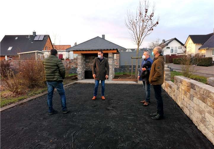 SPD-Landtagskandidat Dr. Alexander Wilhelm während seines Besuches in Lonnig.Foto: privat