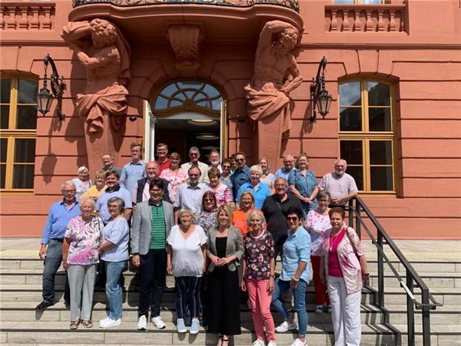 SPD-Ortsvereine aus den Wahlkreisen Linz/Rengsdorf und Neuwied, Mitglieder des AWO-Kreisverbandes Neuwied und Lana Horstmann MdL. Foto: Büro Lana Horstmann, MdL