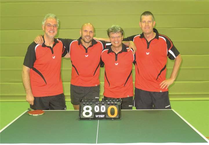 SVR erste Mannschaft 2014-15: Ließen den Gästen aus Waldbreitbach beim 8:0 nicht den Hauch einer Chance: Klaus Riddering, David Unkels, Horst Baermann und Wolfgang Schwarz (v.l.). privat