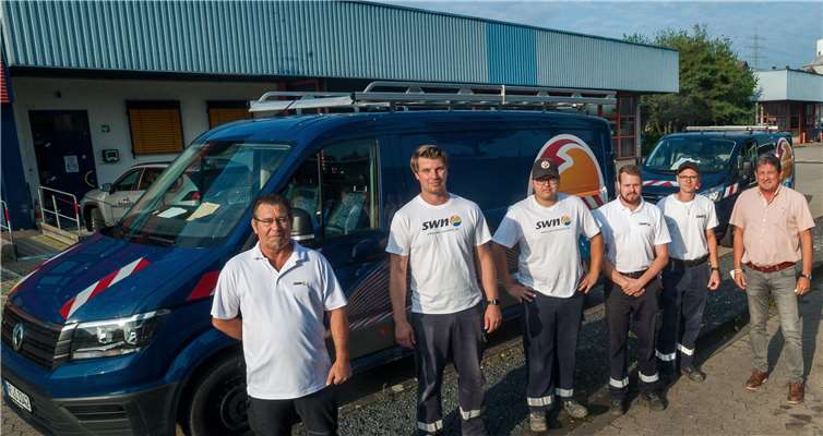 SWN und SBN unterstützen die Aufbauarbeiten an der Ahr. Die SBN sind mit den großen Kehrmaschinen im Einsatz. Ein Team der SWN wird zunächst bei der Schadensaufnahme und -dokumentation helfen, ob und wo Hausanschlüsse oder Heizungen noch brauchbar sind.Foto: SWN