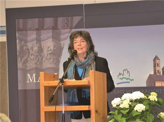 Sabine Bode lieferte interessante und lehrreiche Fakten zum Thema Spätfolgen des Krieges.E.T. Müller