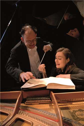 Sabine Fischmann und Michael Quast präsentieren klassische Musik auf humorvolle Weise.Ute Schendel