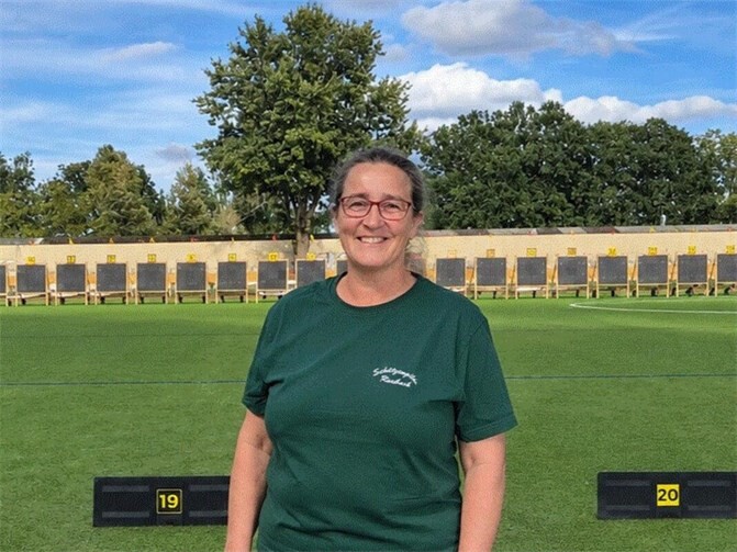 Sabine Schwandt auf Kleinfeldchen vor Wettkampfbeginn