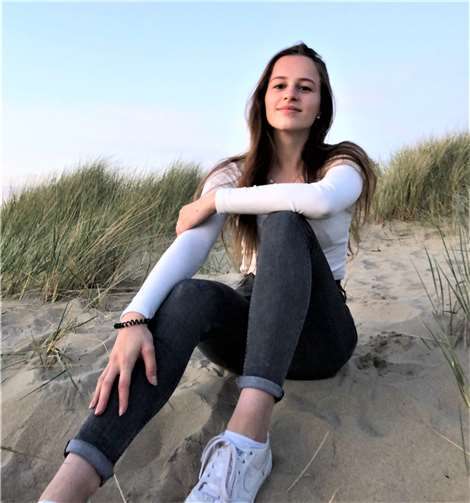 Sadat-Khonsari: Die Lehramtsstudierende joggt auch gerne in den Dünen. Foto: privat