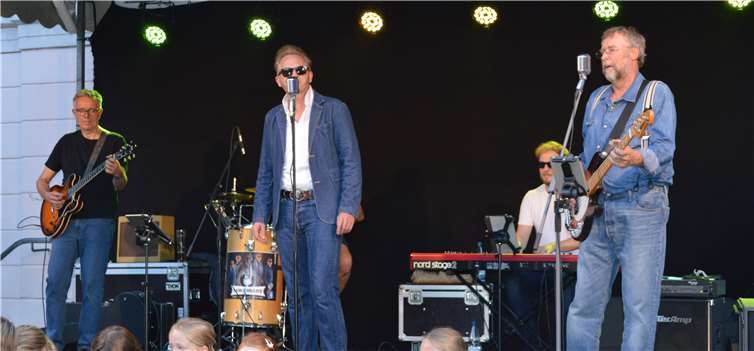 Sam Cheanz & The Blue Denims sorgten für eine Superstimmung.