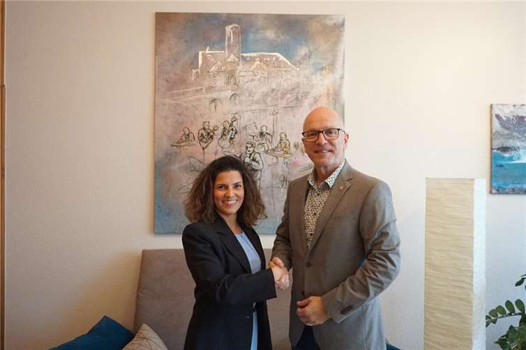 Wechsel an der Spitze der Stadtwerke Samar Spormann und Oberbürgermeister Dirk Meid. Foto: privat