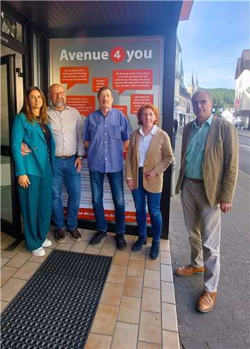 Sandra Adams, Werner Wischnewski, Helmut Nagelschmidt, MdL Susanne Müller, Bürgermeister Arnold Hoffmann. Foto: Lisa Fischer