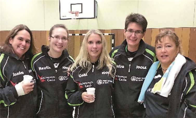 Sandra Hänel, Kerstin Roßbruch, Gabi Völker, Petra Schon und Margrit Freiberg-Nolten (v.li.). privat