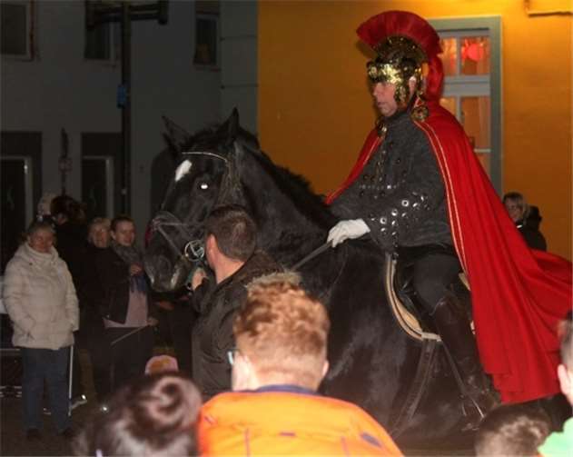 Sankt Martin hatte seine Freude an der großen Lichterschar.  Privat