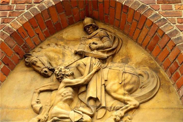 Sankt Martin, mittelalterliches Relief Portal. Foto: Henryk Nistrój, Quelle: Pixabay, freie Nutzung
