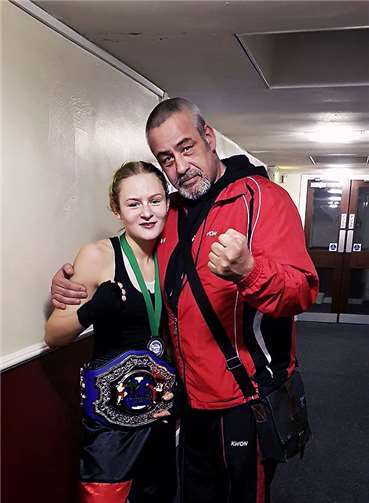 Sarah Liegmann, und ihr Trainer Willi Zinken.Privat