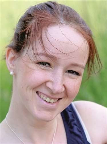 Sarah Linder kann ihren Herzenswunsch verwirklichen Sarah Lindner ist verheiratet und selbst Mutter einer einjährigen Tochter. privat