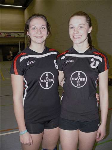 Sarah Rochert aus Sinzig und Lea Neumann aus Neuwied spielen zurzeit erfolgreich beim TSV Bayer 04 Leverkusen. privat