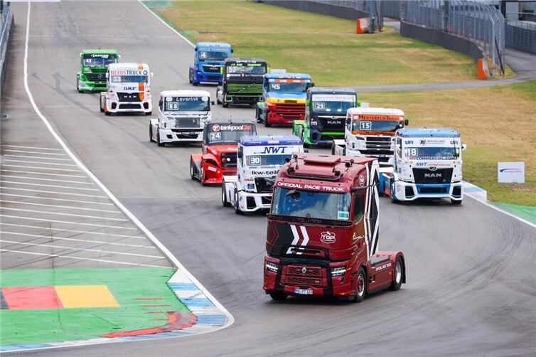 Sascha Lenz #30 startet von der Pole in den Young TGP Hockenheimring 