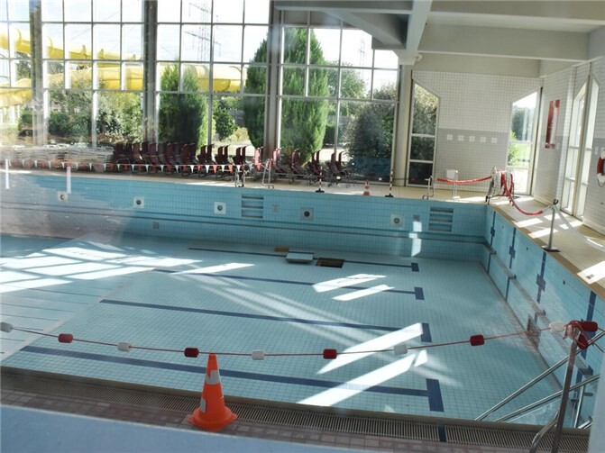 Tauris: durch den Lockdown ging das Freizeitbad „baden“ Sauber und gepflegt ist das Freizeitbad Tauris.