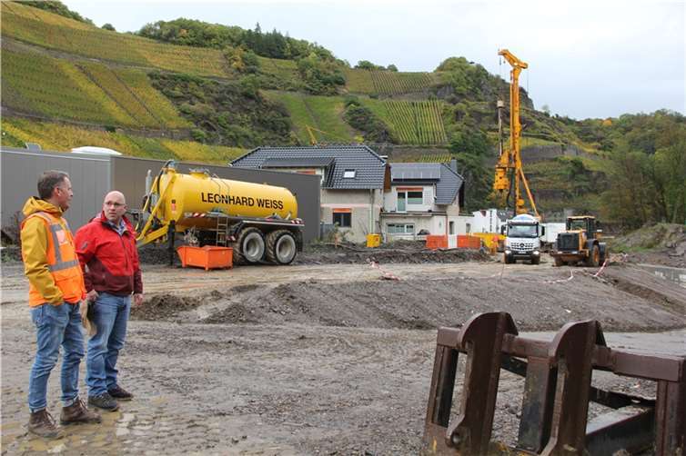 Sauer und Weimer an der Baustelle in Marienthal: Zwischen Walporzheim und Dernau werden drei Brücken neu gebaut.
