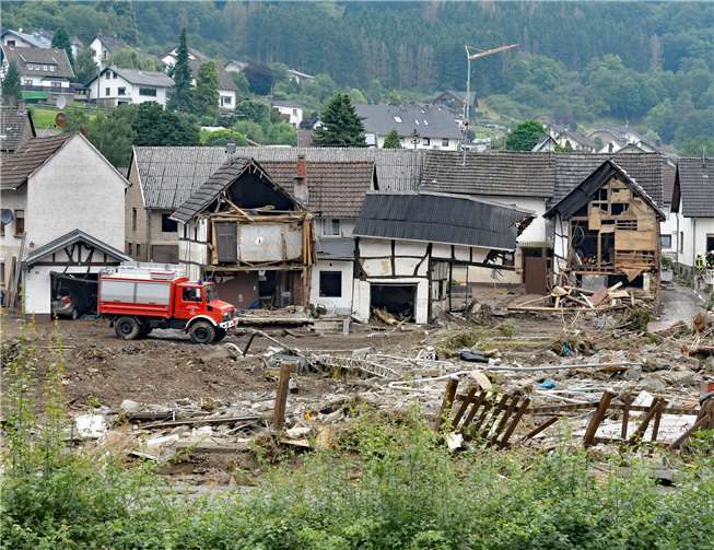 Ruf nach Mainz und Berlin:„Wir brauchen eine Perspektive für das Ahrtal!“ Schäden in Schuld.Foto: BURG