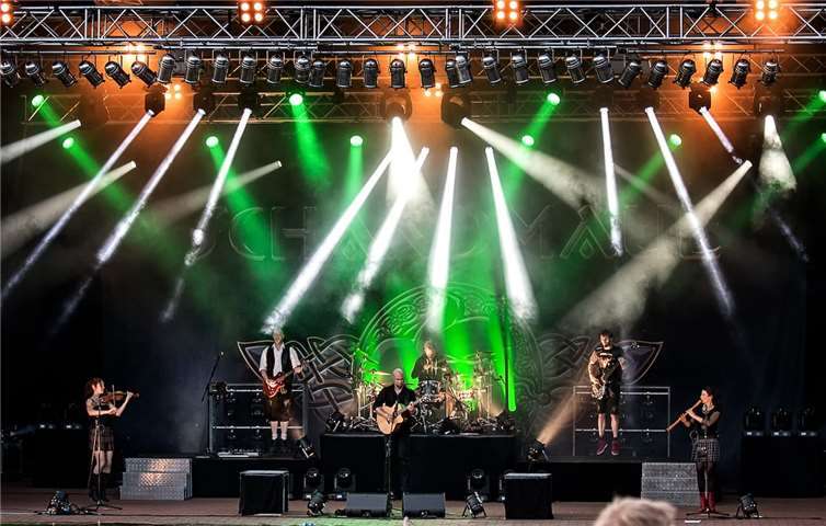 „Schandmaul“ sind am 1. Juni beim Festival in Marienthal live zu erleben.  Jodocus Obscuros