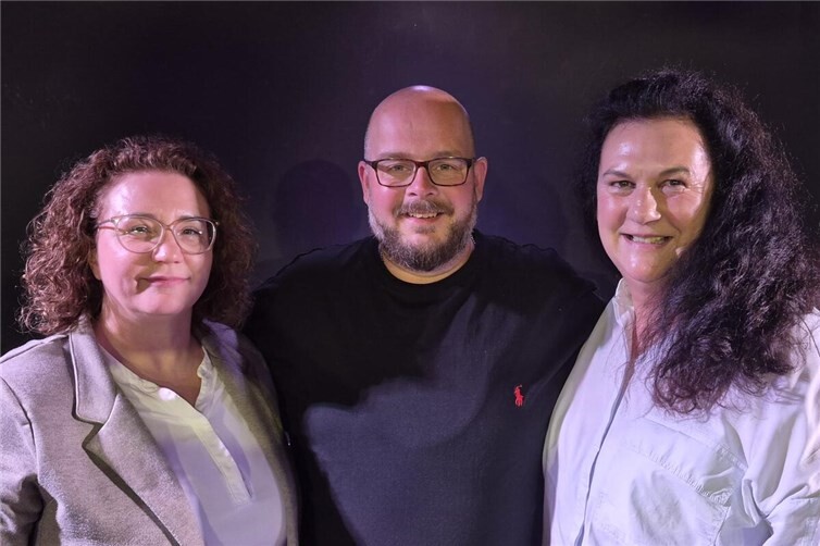 Schatzmeisterin Nadine-Karolin Herz-Will (l.), 1. Vorsitzender Thorsten Flink (m.) und die 2. Vorsitzende Claudia Fuhrmann (r.).