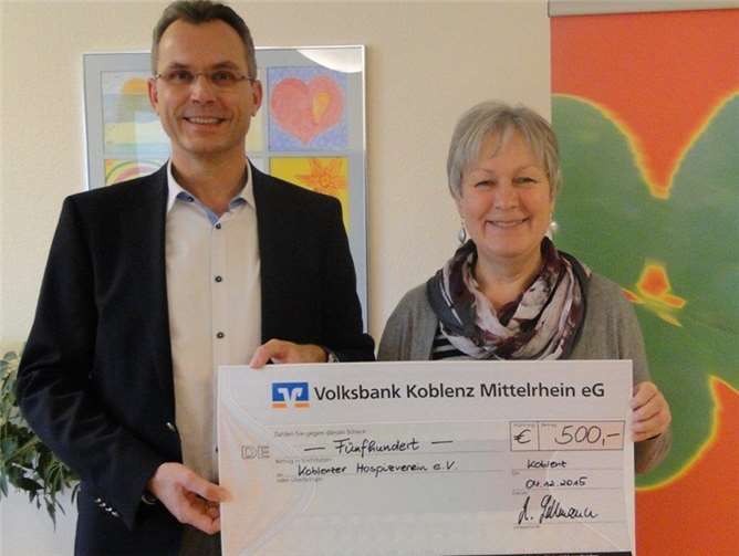 Scheckübergabe in den Räumen des Koblenzer Hospizverein e.V. privat