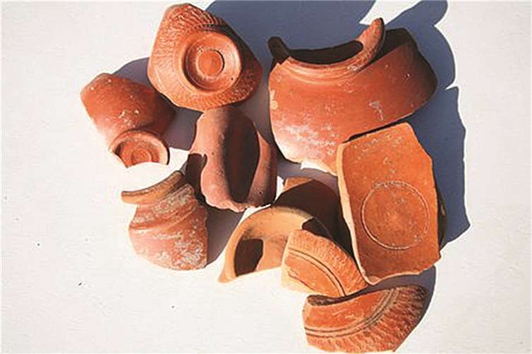 Scherbenkonvolut vorwiegend Engobeware.