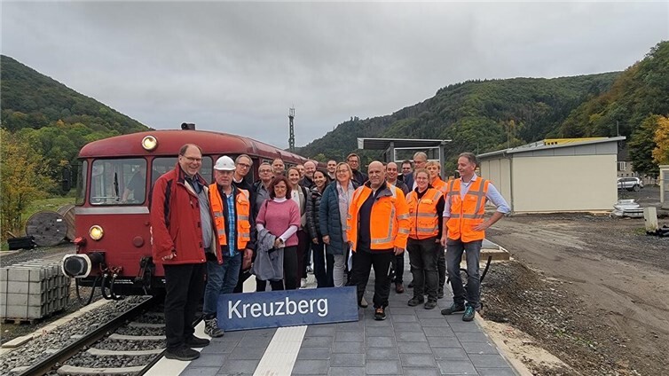 Schienenbus auf der neuen Ahrtal-Strecke.  Foto: WITE