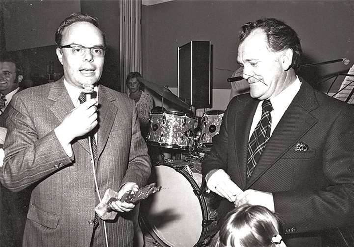 Schirmherr Rudolf Bock, ehemaliger Bürgermeister (R.) nahm in Anwesenheit von Persönlichkeiten der Landesregierung die Siegerehrung vor. Privat