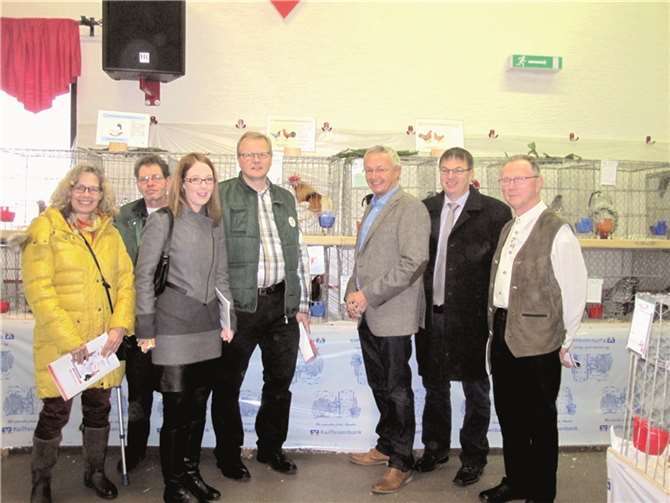 Schirmherrin Jutta Wertenbruch eröffnete die Ausstellung mit zahlreichen Ehrengästen.privat