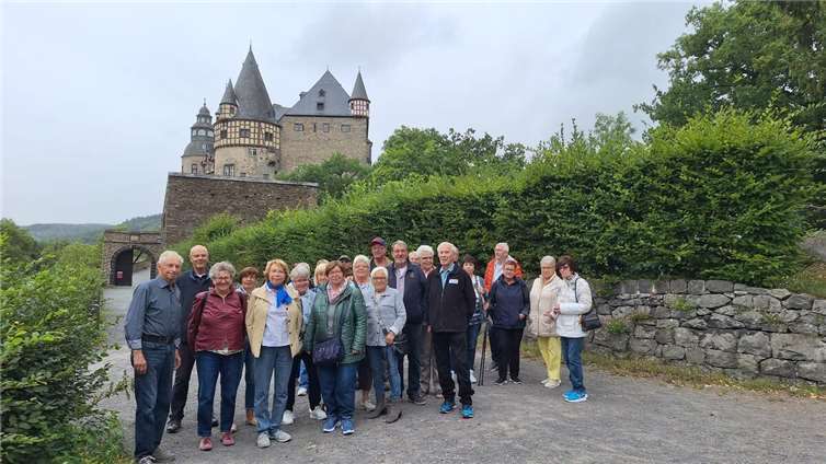 Schloss Bürresheim war das erste Ziel.  Foto: Klemens Meurer