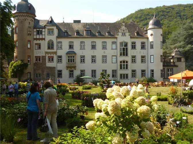 Schloss Burg Namedy bietet eine herrliche Kulisse für die exklusive Landpartie.  Foto: privat