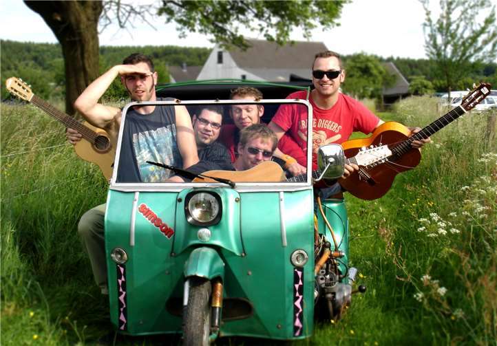 „Schmeisig“ macht Musik zum Biertrinken.Foto: privat