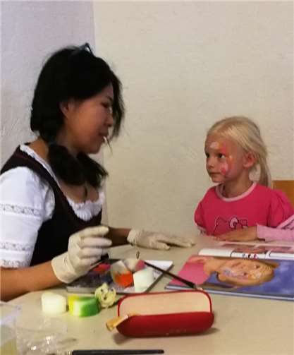 Schminken für die Kleinen.