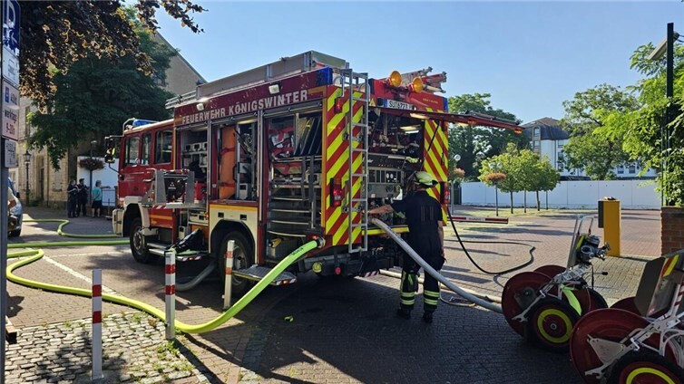 Schnelles Eingreifen der Freiwilligen Feuerwehr verhiderte eine größere Brandkatastrophe in einer Altstadtvilla in Königswinter.