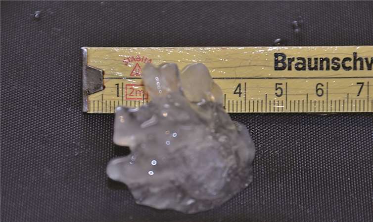 Schön anzusehen, aber doch zerstörerisch - Hagelkörner über Swisttal. Weigert