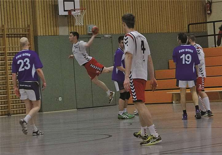 Schöne Tempogegenstöße bekamen die Handballfans in der Meckenheimer Halle zu sehen. privat