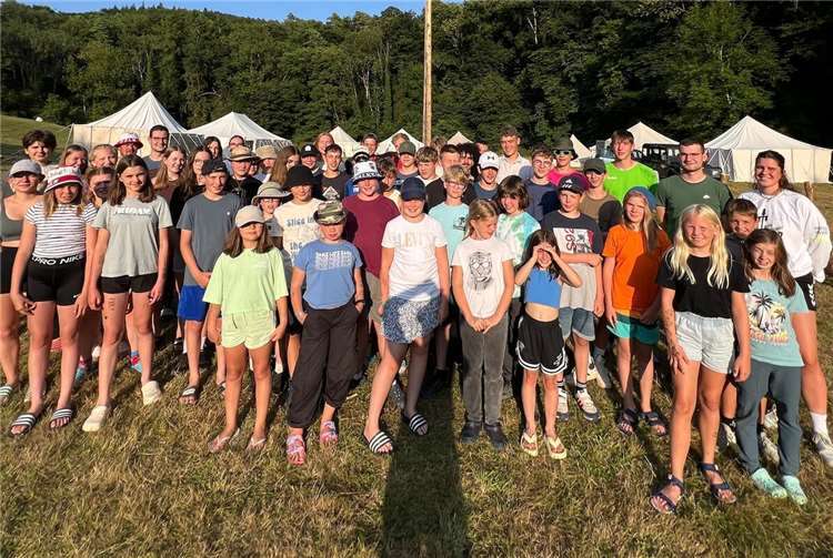 Schöne und spannende Tage in einer tollen Gemeinschaft erlebten die Mädchen und Jungen im Zeltlager.  Fotos: Pfarrjugend vom Mariendom Andernach
