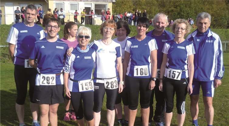 Schönstes Herbstwetter mit viel Sonne beim Crosslauf in Klotten. privat